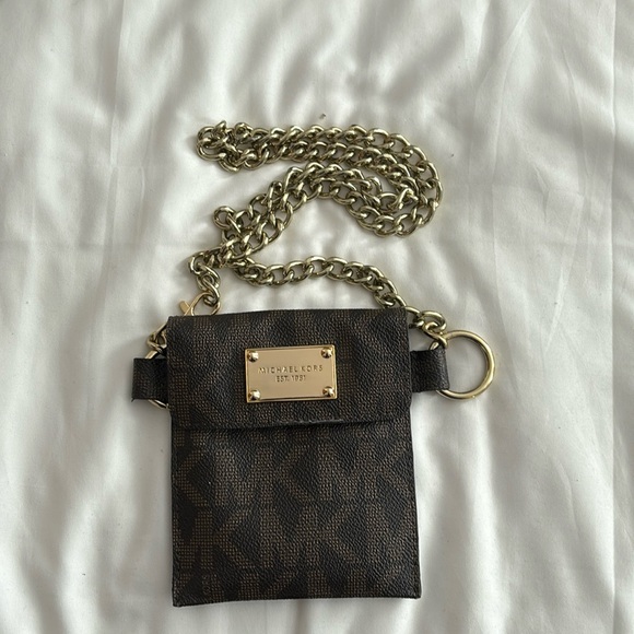 Michael Kors belt wallet - Picture 1 of 4